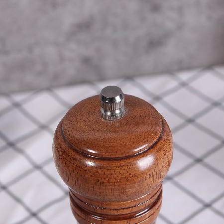 橡胶木胡椒罐